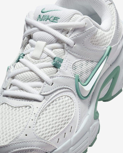 Women Nike V5 RNR Shoes