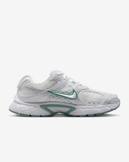 Women Nike V5 RNR Shoes