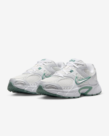 Women Nike V5 RNR Shoes